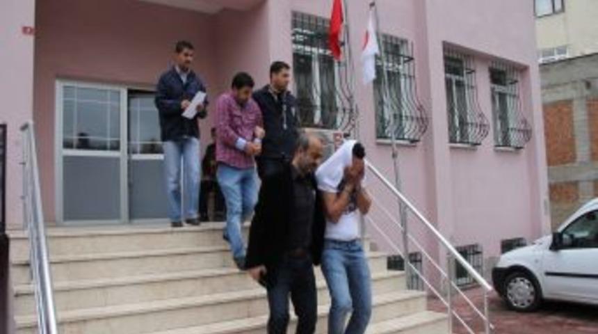 Sakarya'da Bı&ccedil;aklı Cinayetin Zanlıları Yakalandı