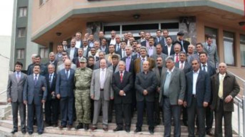 Iğdır'da Muhtarlar Kurum Amirleri İle Yemekte Buluştu