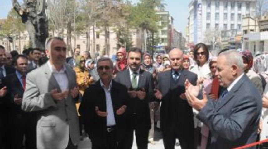 &Ccedil;orumlu kadınlar ihtiya&ccedil; sahibi &ouml;ğrenciler i&ccedil;in kermes a&ccedil;tı