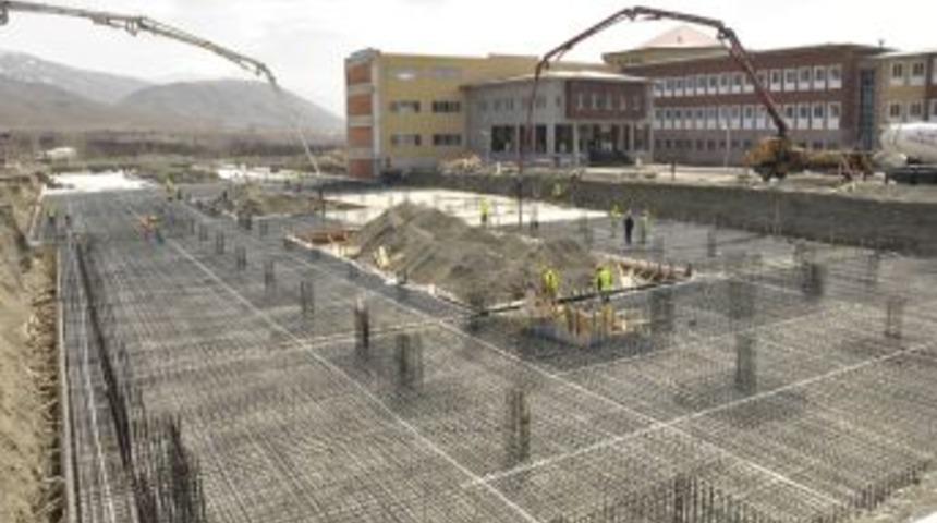 Erzincan &Uuml;niversitesi, m&uuml;hendislik fak&uuml;ltesinin temelini attı