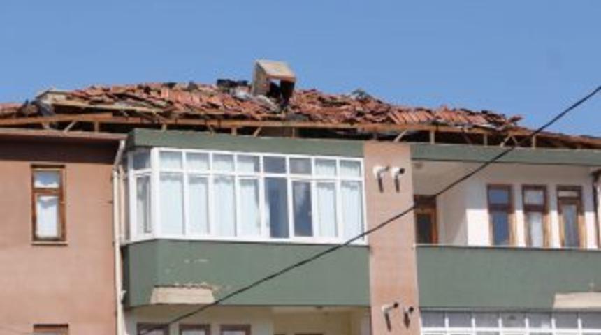 Karab&uuml;k'te Fırtına