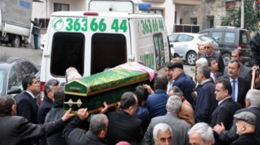 Medine Haberal'ın naaşı evine getirildi