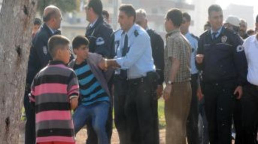 Polisi G&ouml;ren Ş&uuml;pheli Dereye Atladı