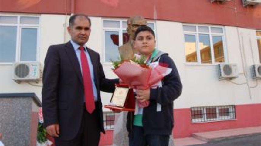 2.Fen olimpiyatı &ouml;d&uuml;l t&ouml;reni