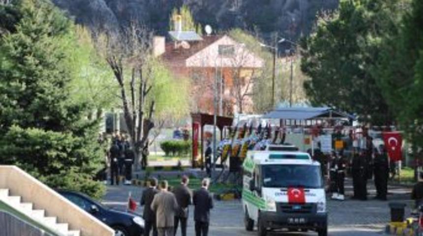 Şehit askerin cenazesi, memleketi Kayseri'ye uğurlandı