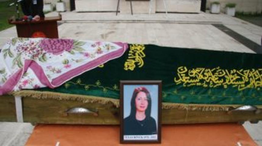 N&ouml;bet&ccedil;i olduğu g&uuml;n adliyeden son yolculuğuna uğurlandı