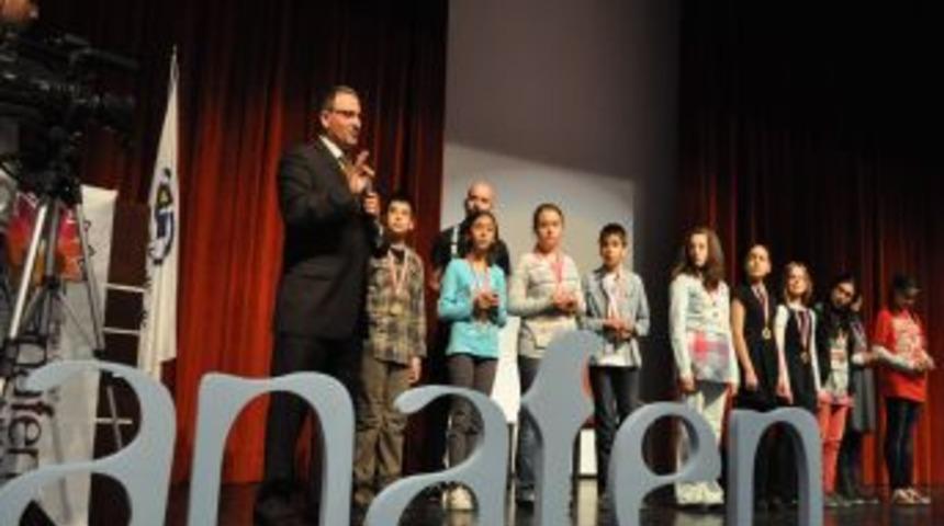 'Altın Zekalılar' &ouml;d&uuml;llendirildi