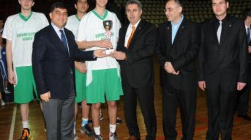 Potanın şampiyonu Şehitkamil oldu