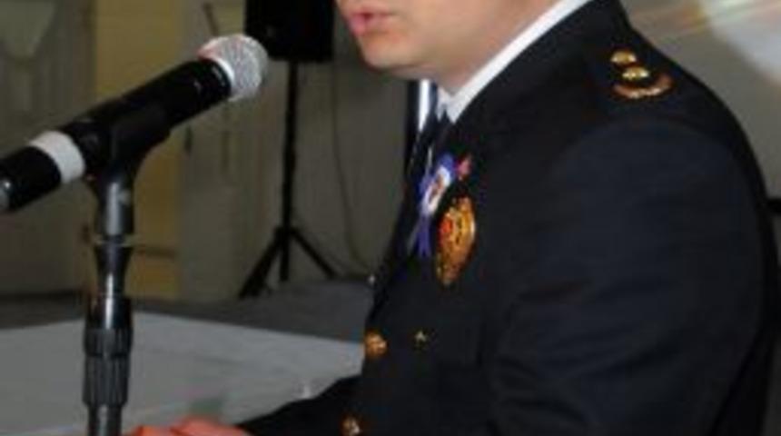 "Polis teşkilatı yaptığı hizmetlerle &ccedil;ıtayı y&uuml;kseltti"