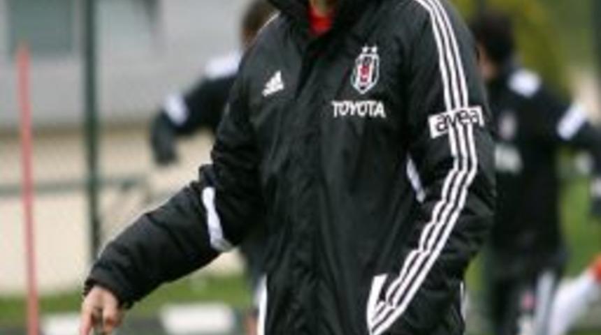 Beşiktaş, Galatasaray ma&ccedil;ı hazırlıklarını s&uuml;rd&uuml;rd&uuml;