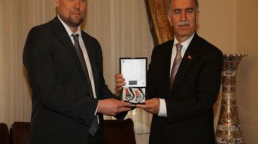 Başkonsolos Bely: T&uuml;rkleri, Mogilev otomobil serbest b&ouml;lgesine bekliyoruz