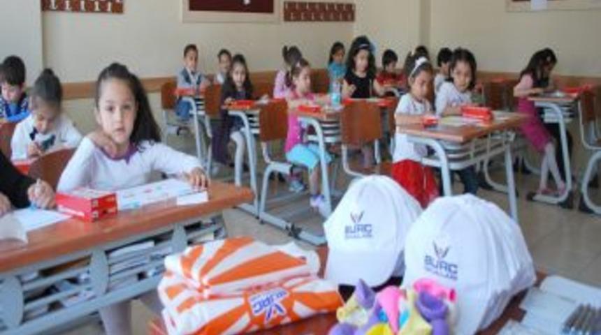 Pastel boya resim yarışmasına binlerce &ouml;ğrenci katıldı