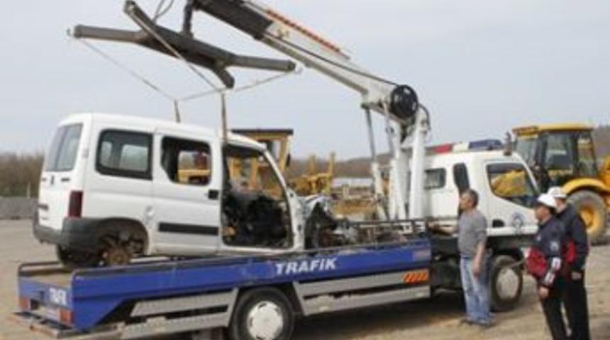 Hurda ara&ccedil; operasyonu