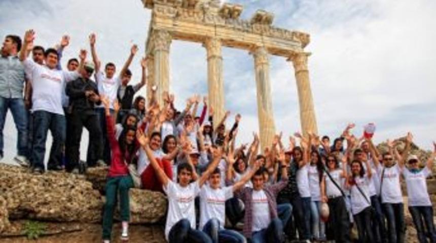 Proje kapsamında 60 &ouml;ğrenci Manavgat'ta tarihle buluştu