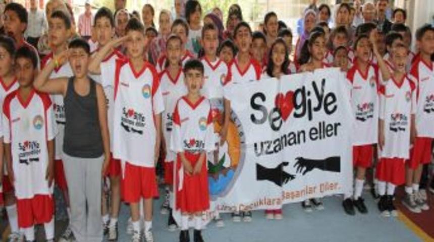 Sevgiye uzanan eller basketbol okulu a&ccedil;tı