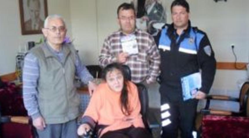 Engellilere dolandırıcılar hakkında brifing