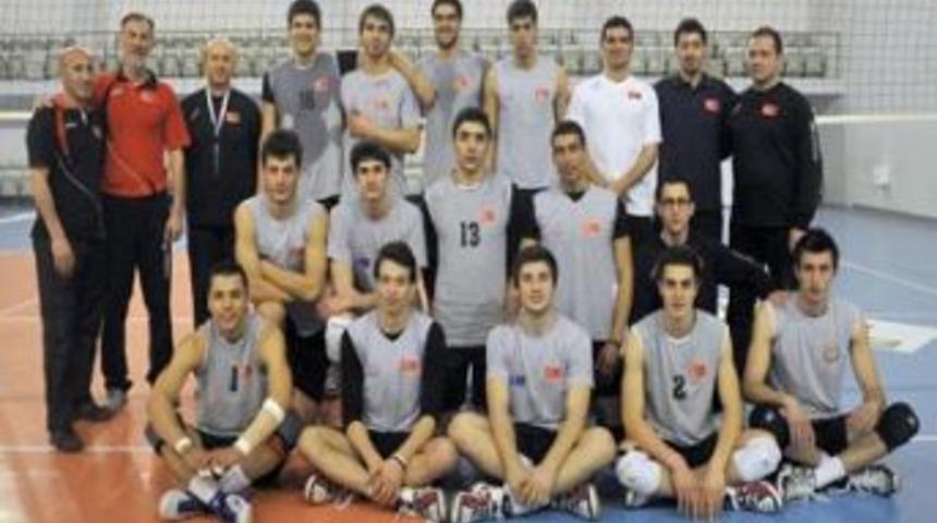 Gen&ccedil; Aslanlar Avrupa sınavında