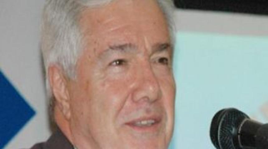 Ermeni sorununu masaya yatırıyor