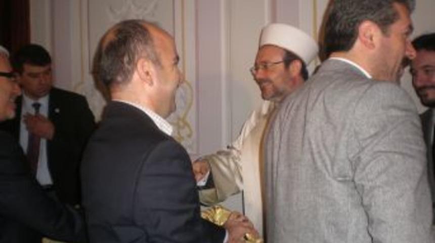 Diyanet İşleri Başkanı, medyanın &uuml;st d&uuml;zey y&ouml;neticileriyle buluştu