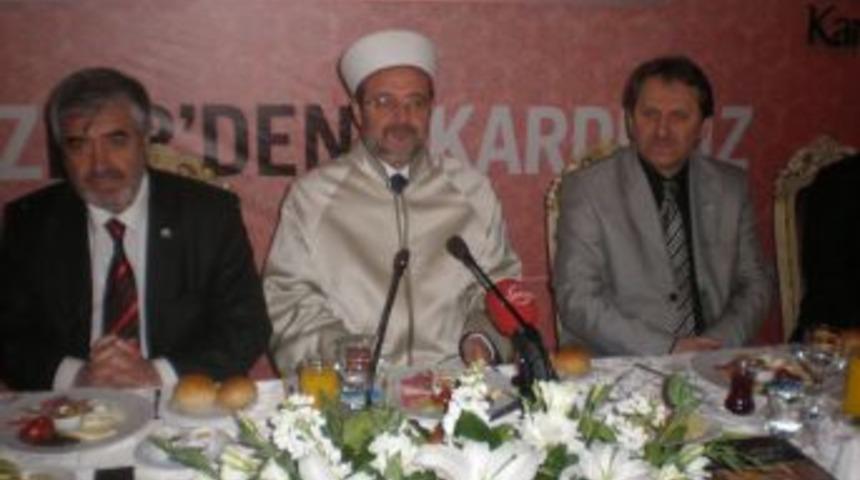 Mehmet G&ouml;rmez: İslam d&uuml;nyası eczacı y&ouml;ntemiyle tedavi olmayı deniyor