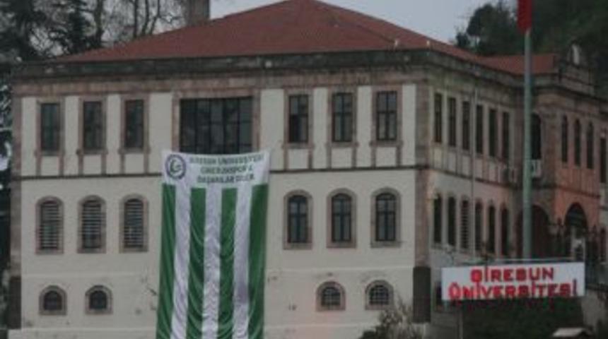 Giresun &Uuml;niversitesi'nden Giresunspor'a destek