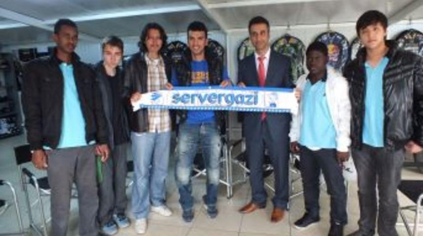 Supersport D&uuml;nya Şampiyonu Sofuoğlu&rsquo;na Değerler Platformu &ouml;d&uuml;l&uuml; verildi
