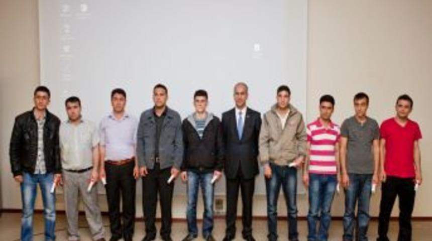 Kursu bitirir bitirmez Merinos&rsquo;ta işe başladılar