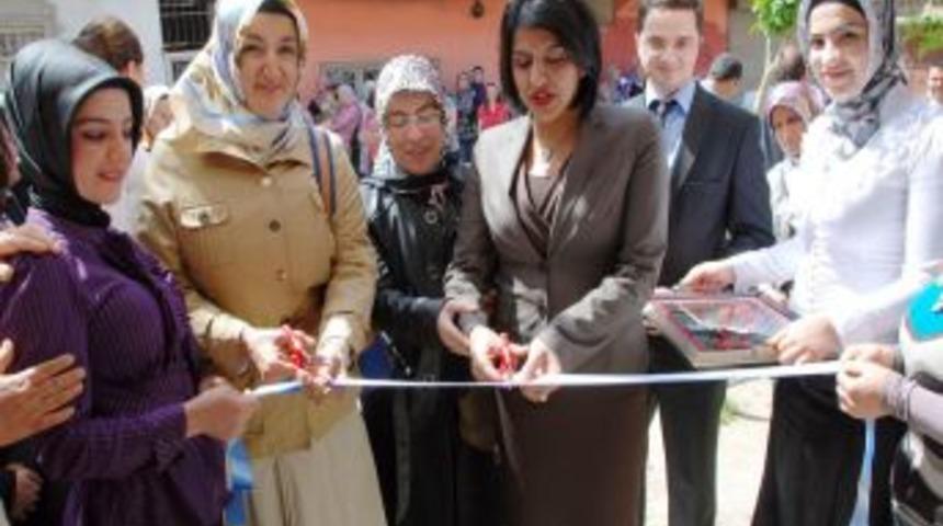 SEYMER'in el işi sergileri g&ouml;z kamaştırıyor