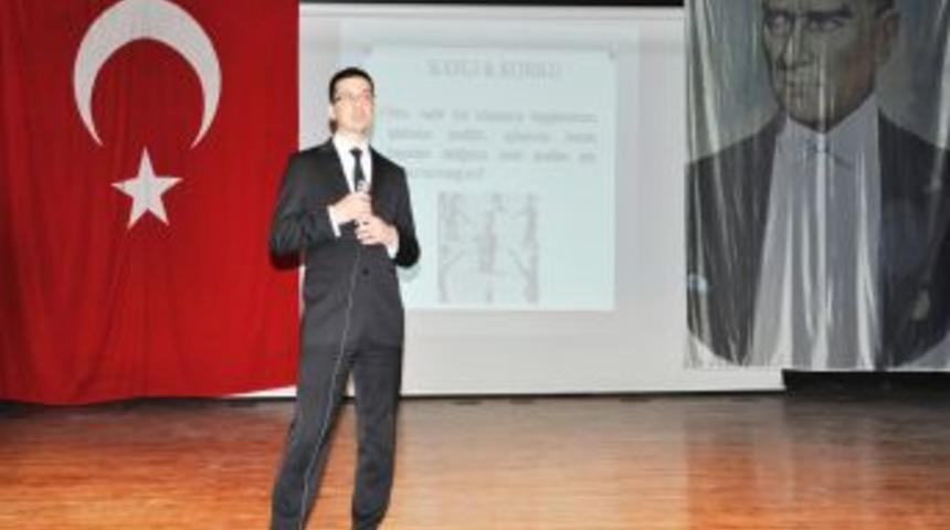 &Ouml;ğrencilere sınav kaygısıyla baş etmenin yolları anlatıldı