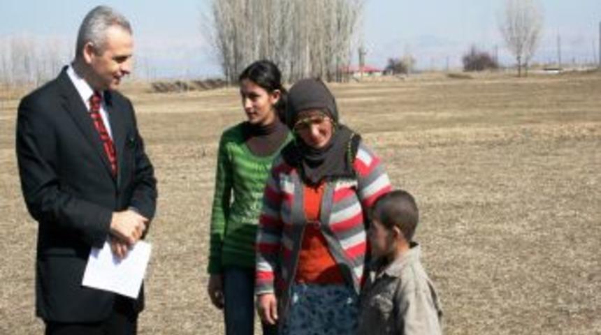 Aralık Kaymakamlığı, 16 yoksul aileyi ev sahibi yapacak