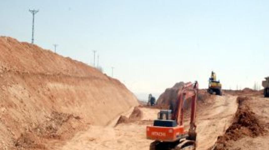 159 kuyudan &ccedil;ıkan su tek kanalda birleşecek