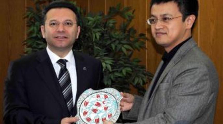 &Ccedil;in'in Ankara B&uuml;y&uuml;kel&ccedil;iliği K&uuml;lt&uuml;r M&uuml;steşarı Jian Yu, Vali Aksoy'u ziyaret etti
