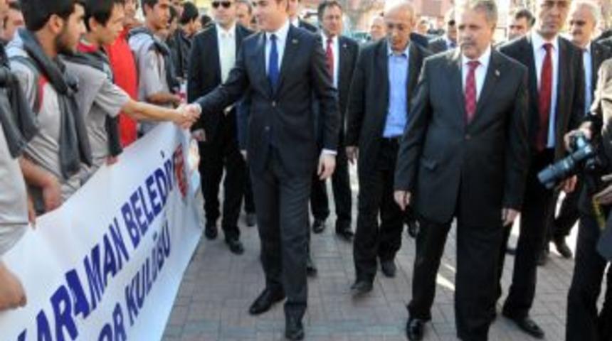 Kılı&ccedil;: Gen&ccedil;ler dillerine hakim olmalı