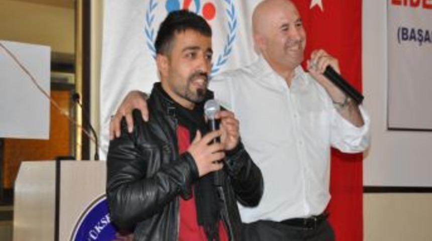 Tatvan'da etkili iletişim seminerleri s&uuml;r&uuml;yor