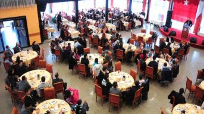 &Ccedil;ocuklar yeni anayasayı tartıştı