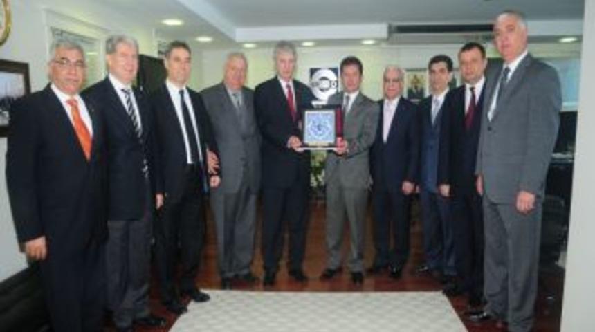 İzmir G&uuml;mr&uuml;kler Muhafaza Başm&uuml;d&uuml;r&uuml; sanayicilere veda etti