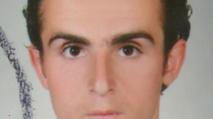 Tren vagonunda &ouml;ğrencisiyle ilişkiye girdi