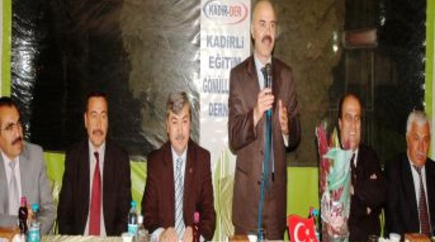 Kadir-Der okul m&uuml;d&uuml;rleriyle buluştu