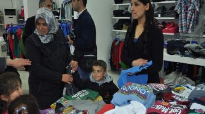 İhh Yetim &Ccedil;ocukları G&uuml;ld&uuml;rd&uuml;