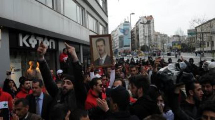 Esad yanlıları, Suriye toplantısını protesto etti
