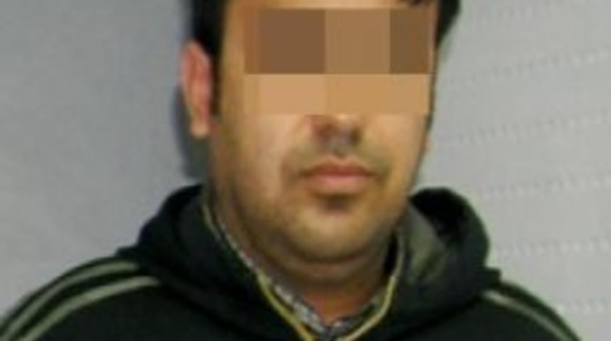 Kendisini imam olarak tanıtarak iş bulma vaadiyle kandırdı
