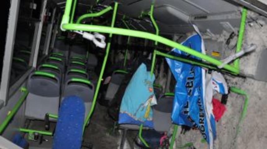 Erzurum&rsquo;da trafik kazası: 1 &ouml;l&uuml; 14 yaralı