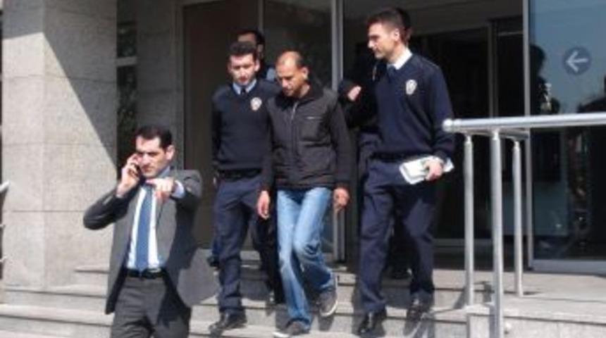 Libya'nın paralarını Amman'a g&ouml;t&uuml;r&uuml;rken yakalandı