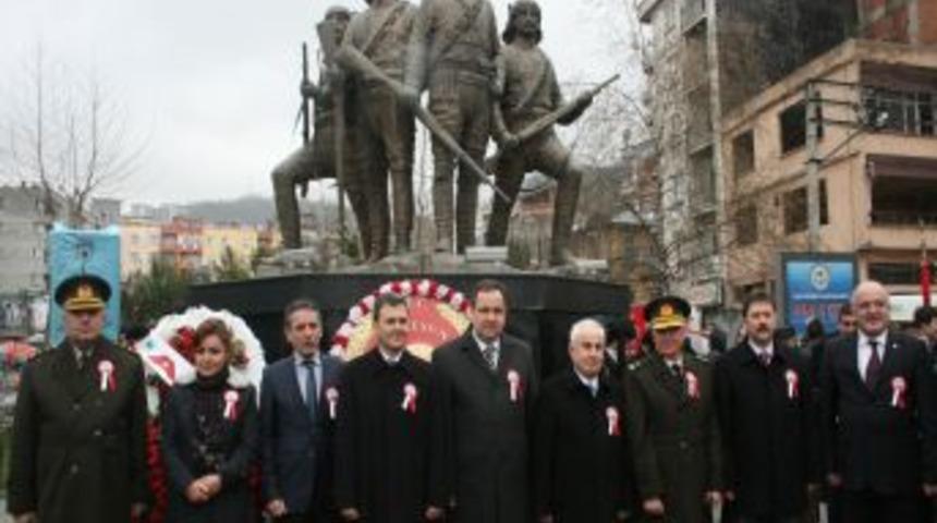 Mili m&uuml;cadele kahramanlarından Topal Osman Ağa anıldı