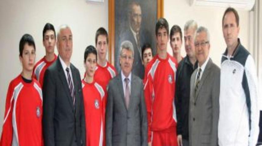 T&uuml;rkiye Şampiyonu Tophane EML, D&uuml;nya Şampiyonası'nda T&uuml;rkiye&rsquo;yi temsil edecek