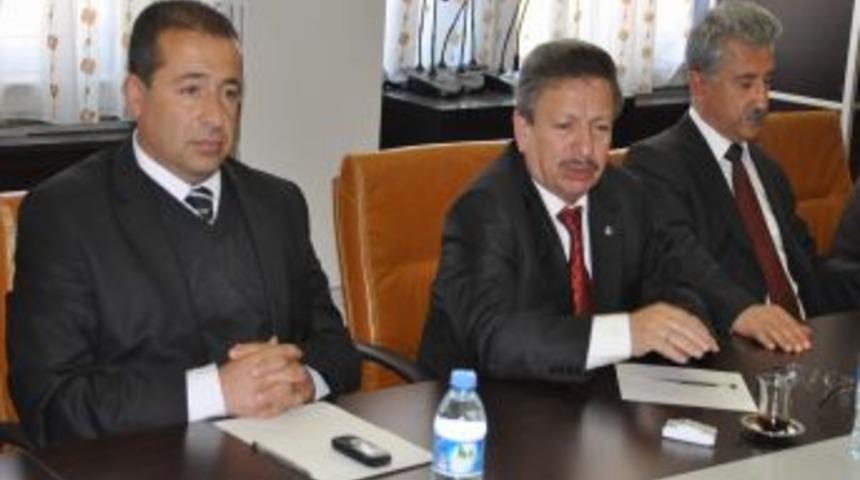 Başer: Restorasyon &ccedil;alışmaları i&ccedil;in esnaftan g&ouml;r&uuml;ş bekliyoruz