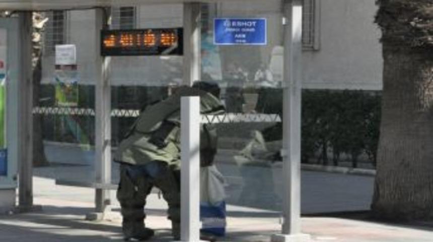 Ş&uuml;pheli Poşetten &Ccedil;ocuk Battaniyesi &Ccedil;ıktı