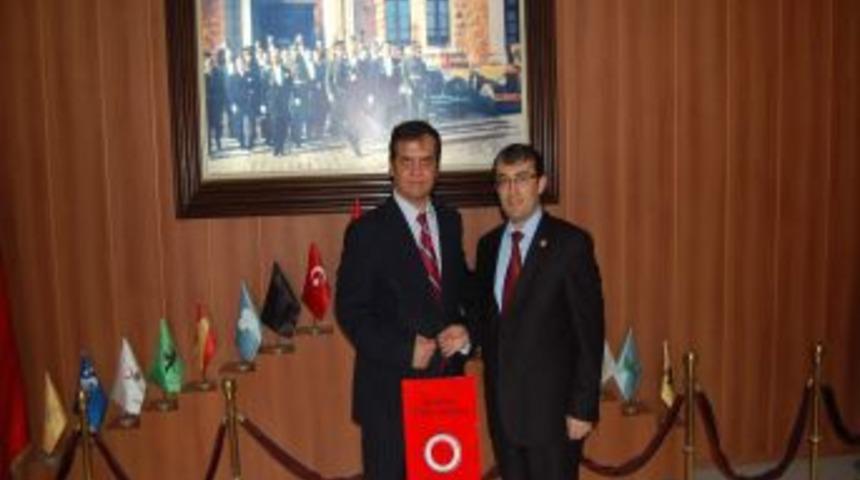 Rekt&ouml;r U&ccedil;ar&rsquo;dan Belediye Başkanı Ağaoğlu&rsquo;na ziyaret