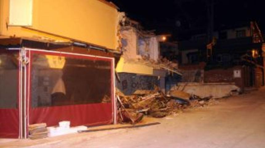 "&ccedil;ıkardığım Kiracı Dozerle Binamı Yıktı"