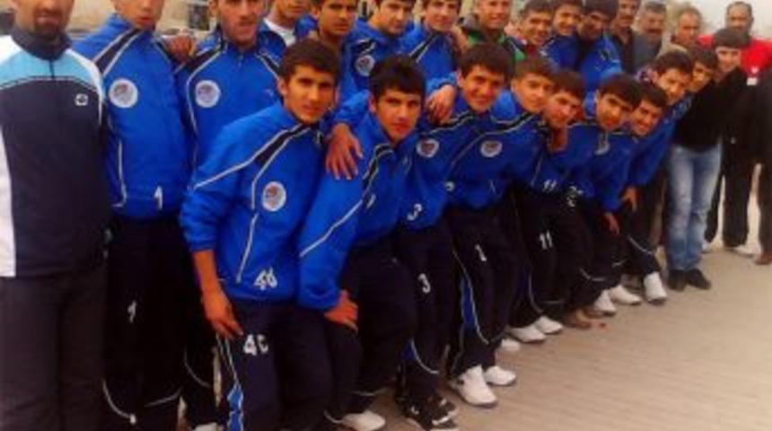 Gençler  Türkiye Şampiyonluğuna koşuyor